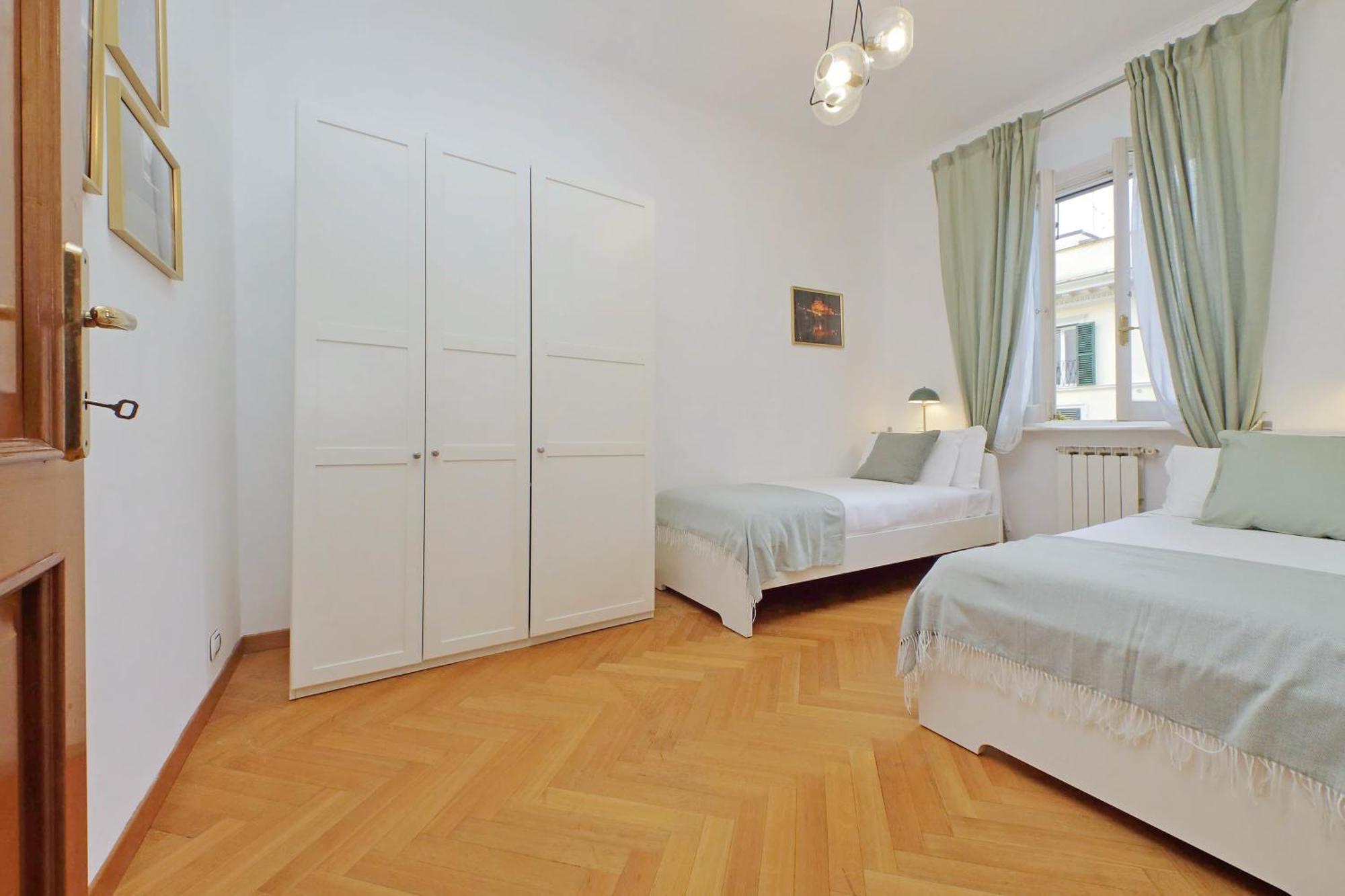 Ych-Comfortable 2 Bedrooms Flat Near Colosseum Рим Экстерьер фото