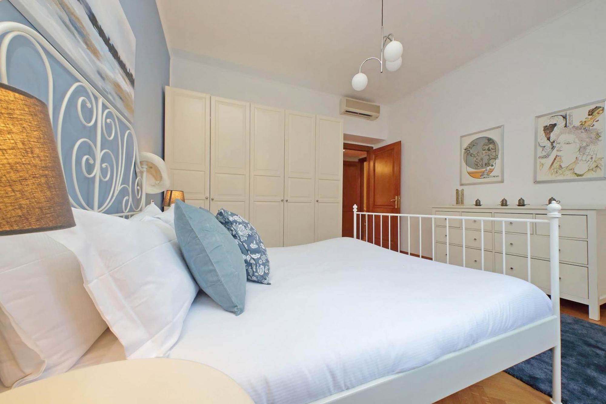 Ych-Comfortable 2 Bedrooms Flat Near Colosseum Рим Экстерьер фото